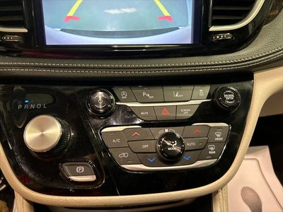 2024 Chrysler Pacifica Limited AWD