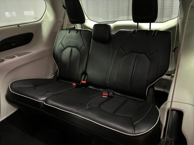2024 Chrysler Pacifica Limited AWD