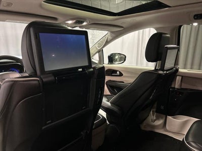 2024 Chrysler Pacifica Limited AWD