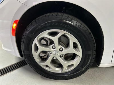 2024 Chrysler Pacifica Limited AWD