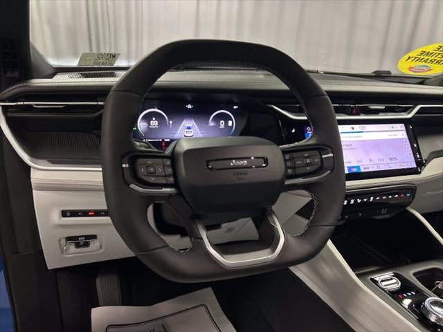 2027 Jeep Cherokee CHEROKEE OVERLAND 4X4