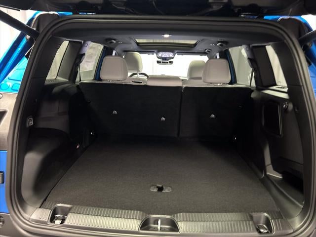 2027 Jeep Cherokee CHEROKEE OVERLAND 4X4