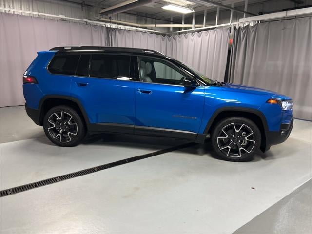 2027 Jeep Cherokee CHEROKEE OVERLAND 4X4