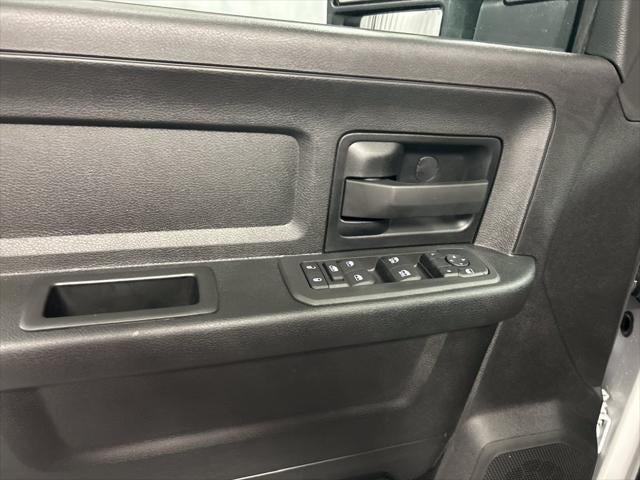 2027 RAM Ram 3500 RAM 3500 TRADESMAN CREW CAB 4X4 8' BOX