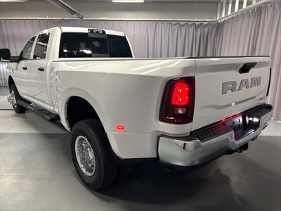 2027 RAM Ram 3500 RAM 3500 TRADESMAN CREW CAB 4X4 8' BOX