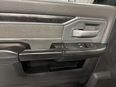 2022 RAM 3500 Chassis Tradesman/SLT