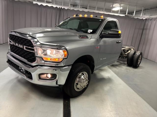 2022 RAM 3500 Chassis Tradesman/SLT