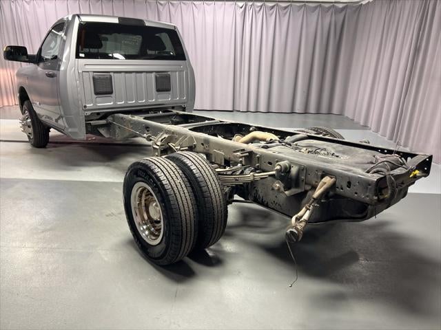 2022 RAM 3500 Chassis Tradesman/SLT