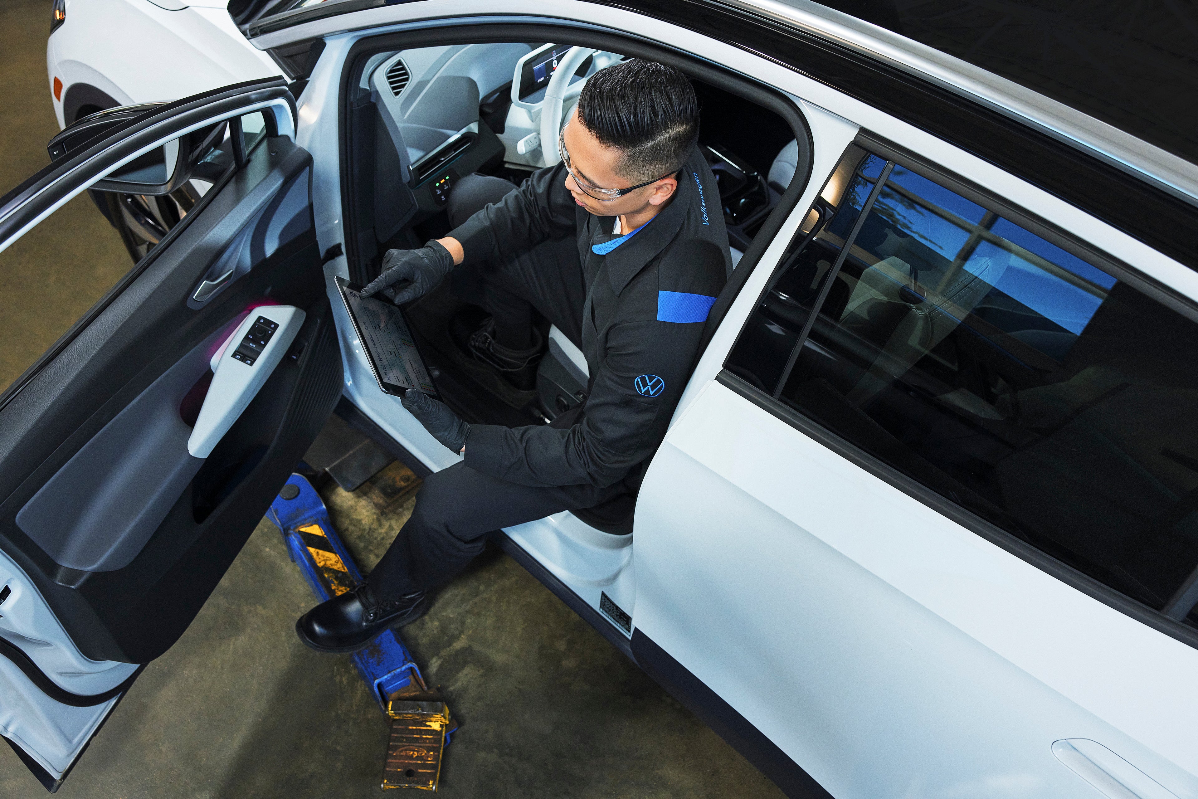 Save on Vehicle Service in Lima at Tom Ahl Family of Dealerships